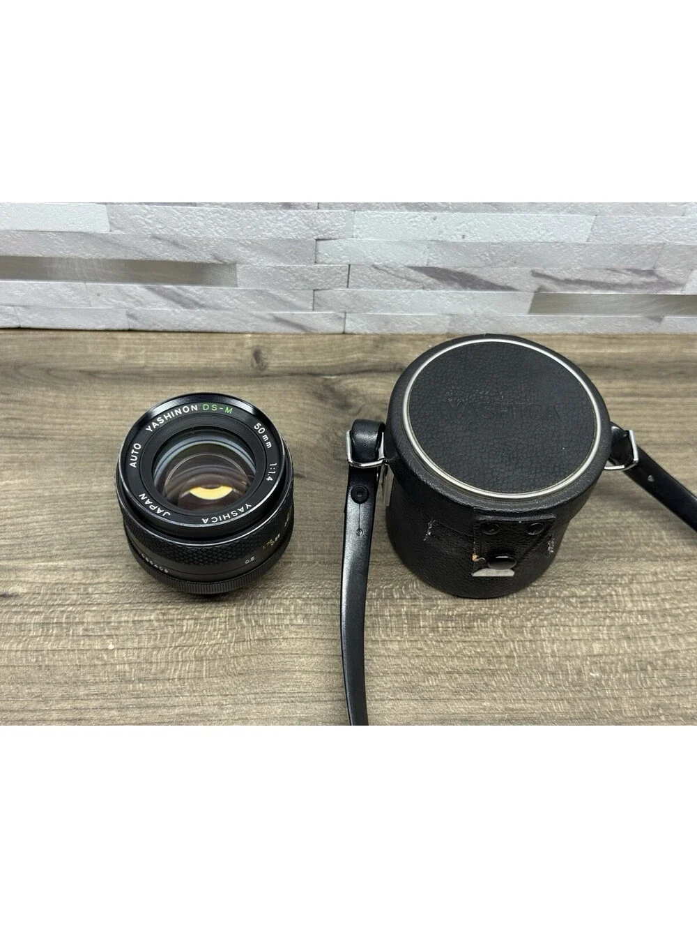 Yashica Auto Yashinon DS-M 50mm f1.4 M42 Mount Lens